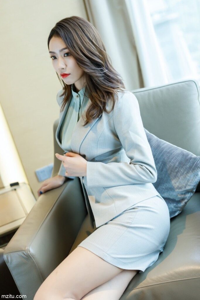 长得很有明星味的比基尼MM【106P】00019-美色吧