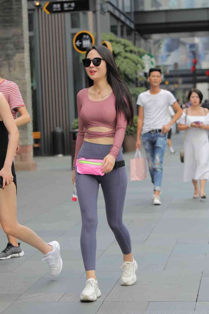 【免费】戴墨镜的时尚女孩【57P】04024-美色吧