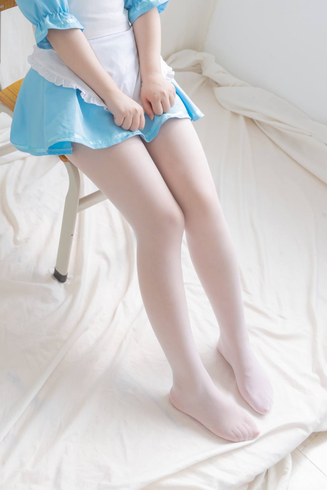 图片[5]-女仆装白丝女孩【43P】20014-美色吧