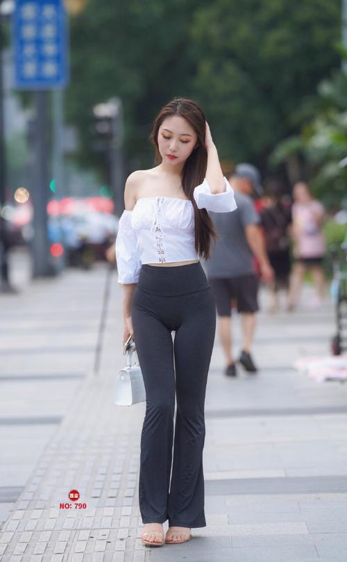 图片[1]-身材非常哇塞的瑜伽裤女孩  J1333 521P6V-21.6GB-美色吧