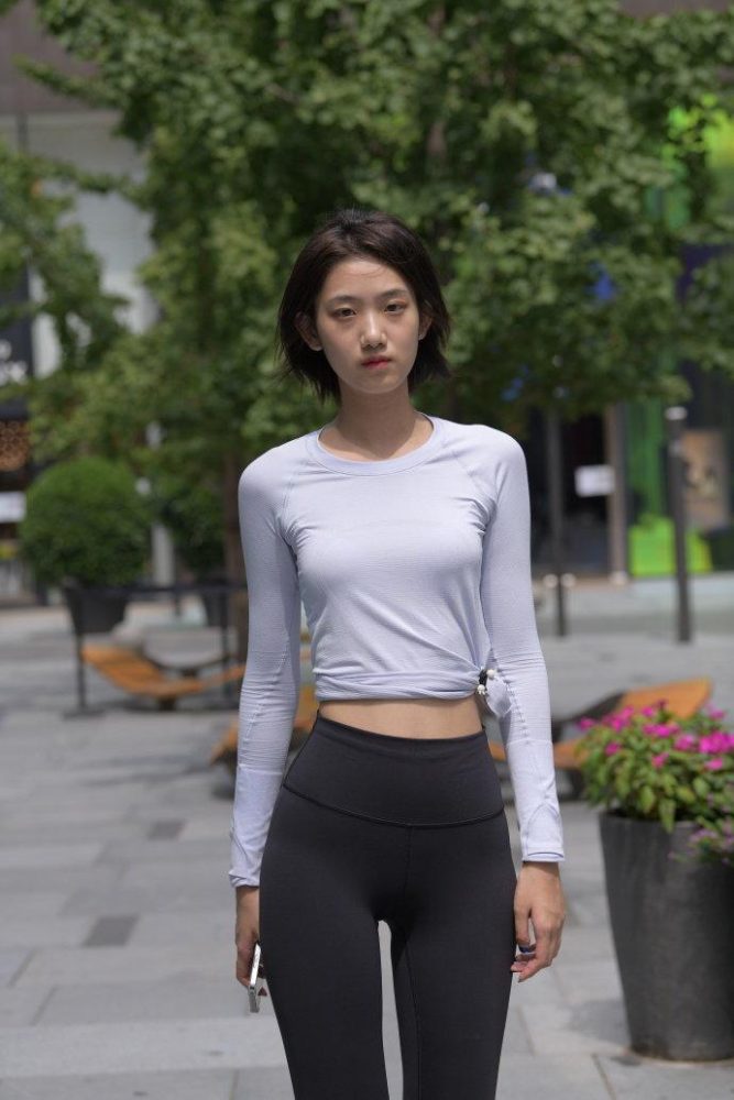 短发长腿的女生J2791 292P-5.71GB-美色吧