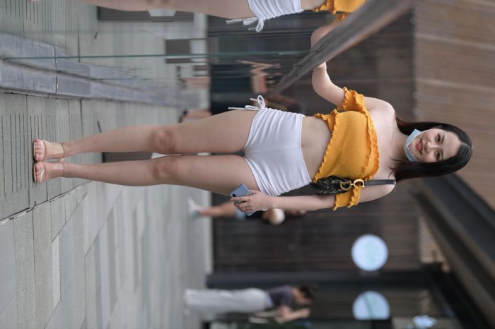 高腰白色短裤的漂亮女孩【767P】00065-美色吧