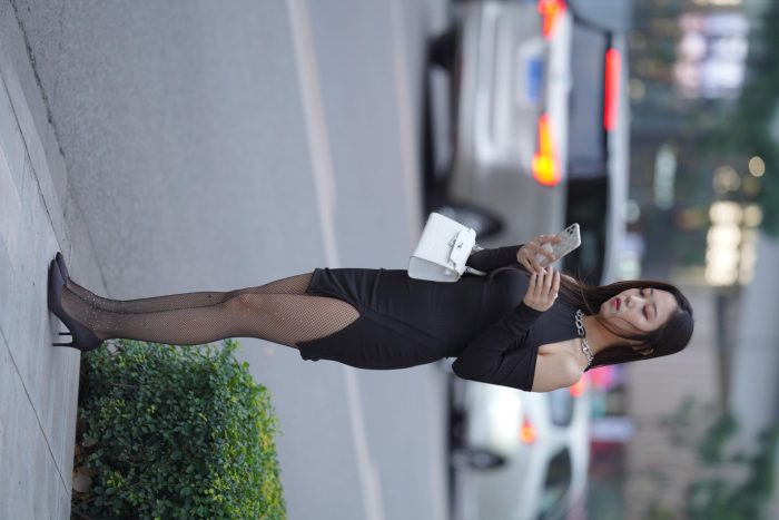 非常妩媚的网格丝袜女孩【186P】00037-美色吧