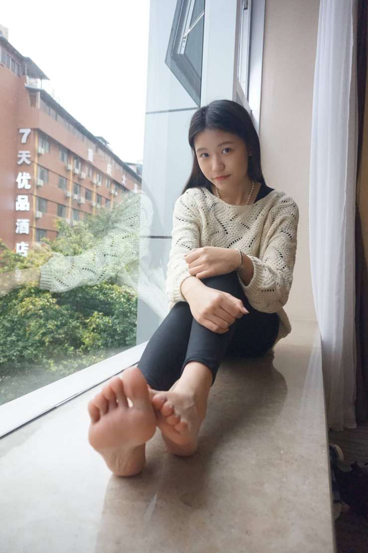 图片[3]-眼神很清澈的赤脚女孩【59P】20020-美色吧