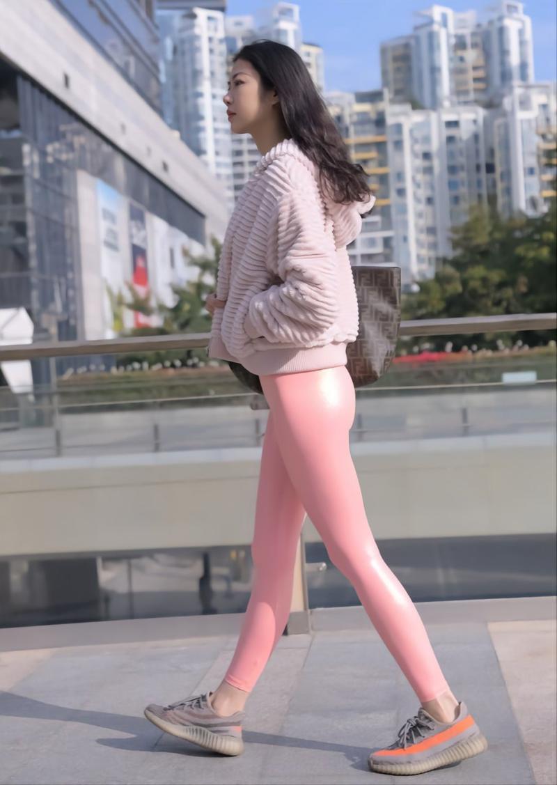 图片[2]-粉红色紧身裤的女孩 J1482 365P2V-18.1GB-美色吧