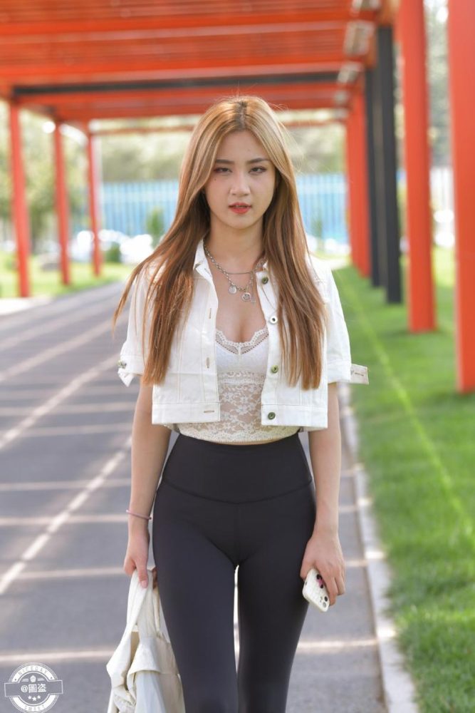 眼神里都是温柔的瑜伽裤女孩J2811 601P-13.3GB-美色吧