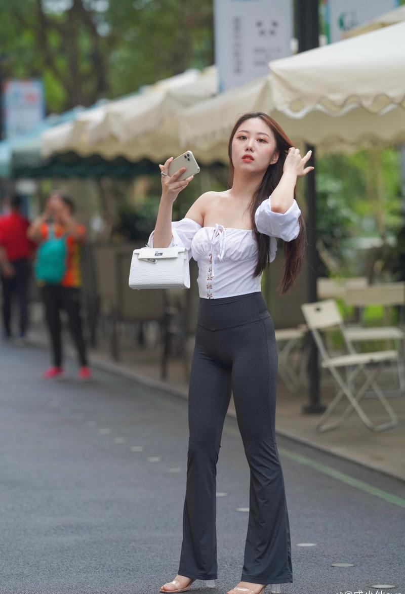 图片[2]-身材非常哇塞的瑜伽裤女孩  J1333 521P6V-21.6GB-美色吧