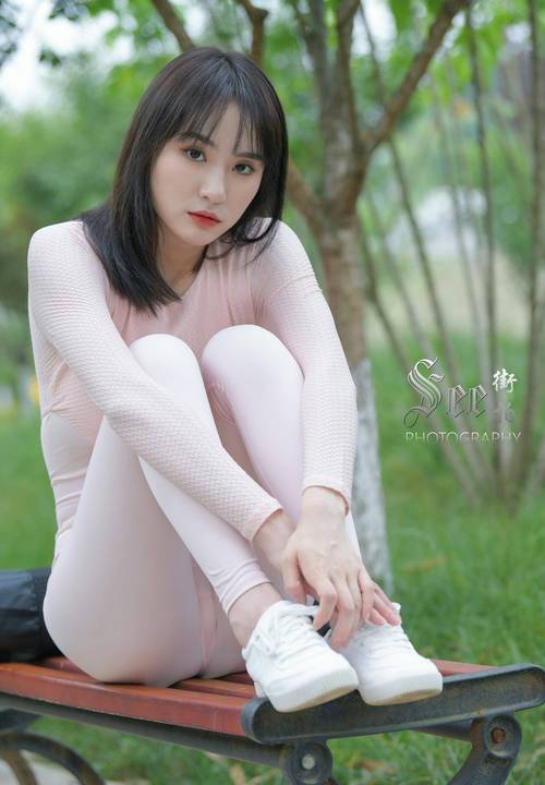 图片[2]-粉粉的瑜伽裤女孩太可爱了 J2090 854P1V-30.4GB-美色吧