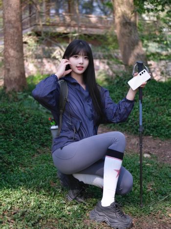 图片[6]-爱爬山的瑜伽裤MM，太甜美了！~-美色吧