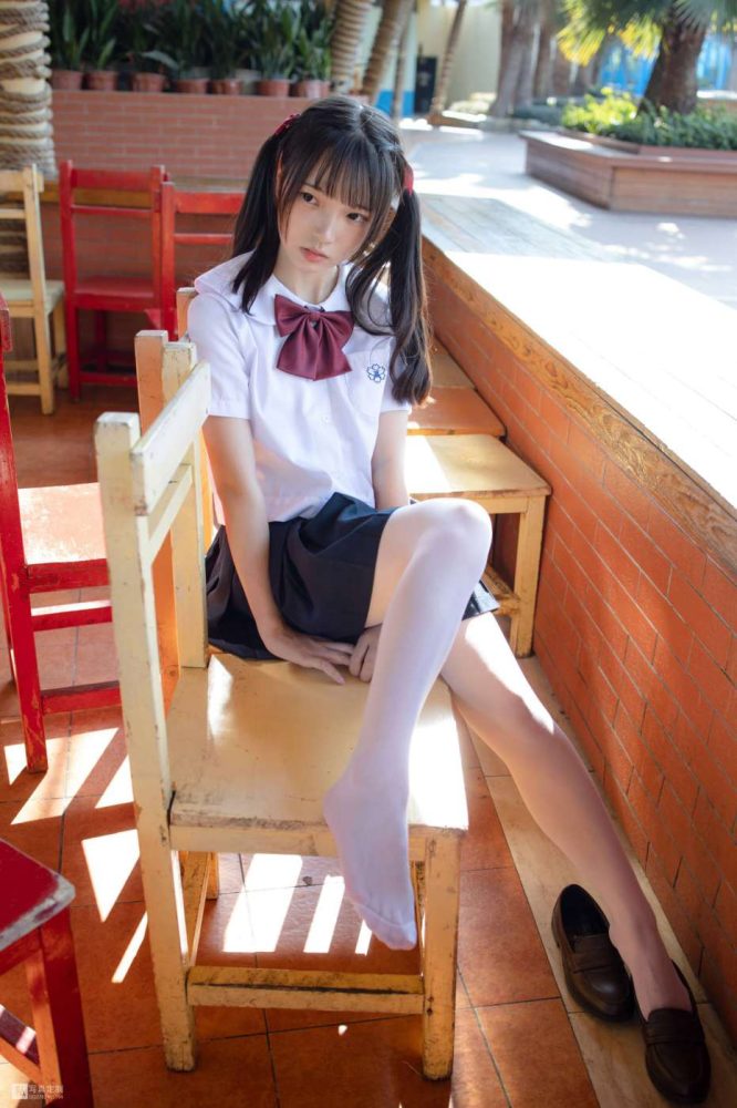 眼神好清澈的双马尾白丝女孩【75P】20019-美色吧